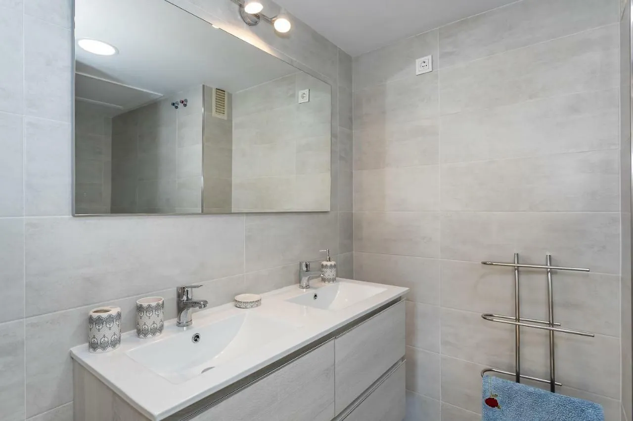 Magnifico Apartamento Con Vistas En Puerto Marina Benalmadena 0*,